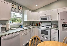 Family-friendly Home, Walk to Steinhatchee River!