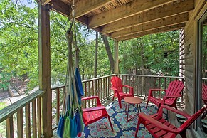 Mount Ida Condo w/ Balcony + Resort Amenities