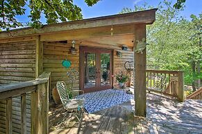 Mount Ida Condo w/ Balcony + Resort Amenities