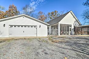 Country-chic Home w/ Fire Pit, Steps to Lake!