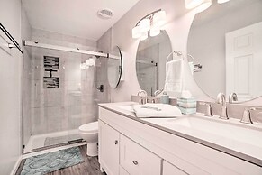 Country-chic Home w/ Fire Pit, Steps to Lake!