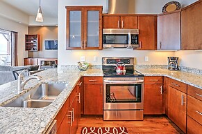 Breezy Lake Chelan Condo w/ Pool & Hot Tub Access!