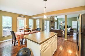 Lakefront Blue Eye Cottage w/ Hot Tub & Fire Pit!