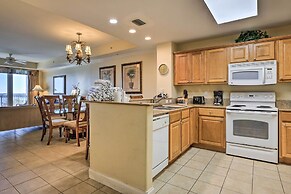 1 Mi to Disney: Lakefront Condo w/ Pool Access!