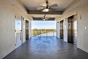 1 Mi to Disney: Lakefront Condo w/ Pool Access!