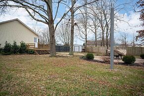 Single-story Manchester Home Close to Parks!