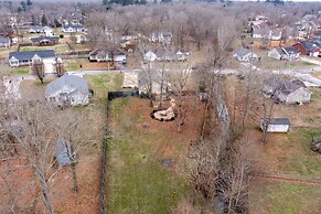 Single-story Manchester Home Close to Parks!