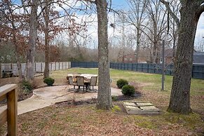 Single-story Manchester Home Close to Parks!