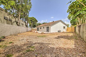 Lovely Lauderhill Retreat < 12 Mi to Beach!