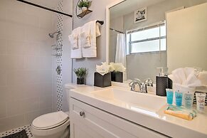 Lovely Lauderhill Retreat < 12 Mi to Beach!