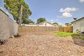 Lovely Lauderhill Retreat < 12 Mi to Beach!