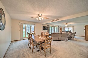 Kayaks & Boat Dock: Waterfront Home in Grove