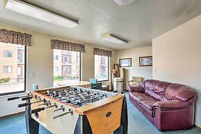 Timberbrook Village Condo: Community Pool, Hot Tub