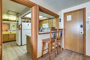 Timberbrook Village Condo: Community Pool, Hot Tub