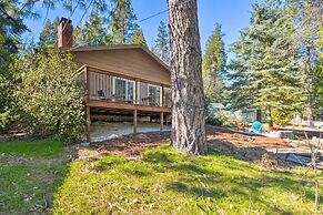 Furnished Deck & Fire Pit: Sherwood Forest Cabin