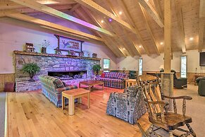 Deep Gap Cabin w/ Private Deck & Community Perks!