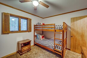 Deep Gap Cabin w/ Private Deck & Community Perks!