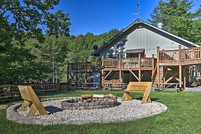 Deep Gap Cabin w/ Private Deck & Community Perks!