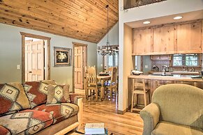 Screened Deck: Cozy Branson West Cabin!