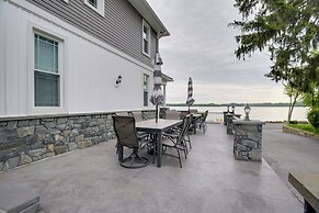 Waterfront Home w/ Hot Tub in Wrightsville!