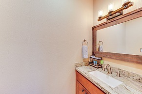 Cozy Pine Mountain Club Cabin w/ Large Deck