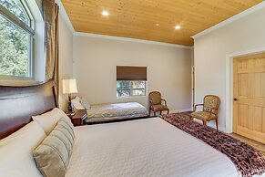 Cozy Pine Mountain Club Cabin w/ Large Deck