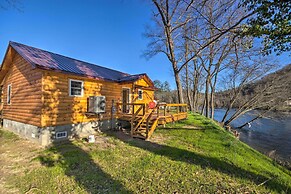 Smoky Mountain Cabin w/ Hot Tub & River Views!
