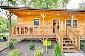 Smoky Mountain Cabin w/ Hot Tub & River Views!