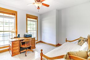 Lake Cumberland Retreat w/ Deck & Views!