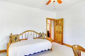 Lake Cumberland Retreat w/ Deck & Views!