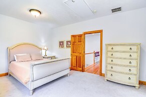 Lake Cumberland Retreat w/ Deck & Views!