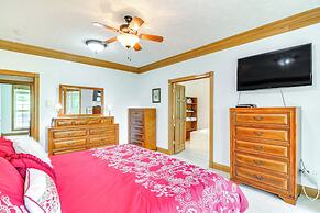 Lake Cumberland Retreat w/ Deck & Views!