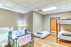 Lake Cumberland Retreat w/ Deck & Views!