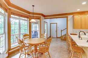 Lake Cumberland Retreat w/ Deck & Views!