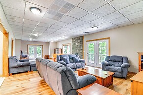 Lake Cumberland Retreat w/ Deck & Views!