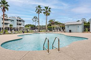 Orange Beach Condo w/ Shared Pool & Views!