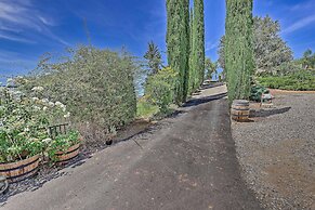 Spacious & Private Wine Country Villa w/ View