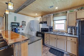 Lakefront Cottage w/ Deck Near Indiana Beach!