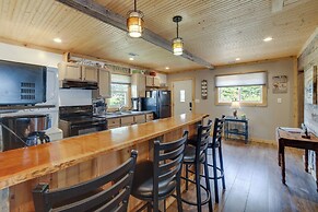 Lakefront Cottage w/ Deck Near Indiana Beach!