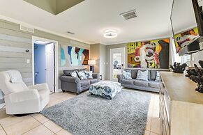 Vibrant Family Condo: 100 Feet to Private Beach!