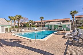 Vibrant Family Condo: 100 Feet to Private Beach!