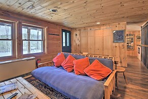 Rustic Madison 'treehouse' Cabin With Game Room!