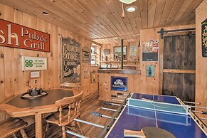 Rustic Madison 'treehouse' Cabin With Game Room!