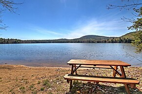 Rustic Madison 'treehouse' Cabin With Game Room!