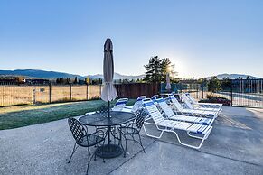 Fraser Townhome w/ Deck, 7 Mi to Winter Park!