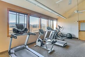 Fraser Townhome w/ Deck, 7 Mi to Winter Park!