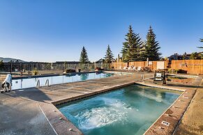 Fraser Townhome w/ Deck, 7 Mi to Winter Park!