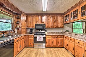 Pet-friendly VA Home ~ 30 Mi to Shenandoah NP