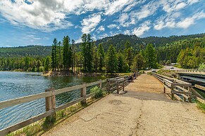 Prime Snowy Retreat Mins to Tamarack & Mccall!