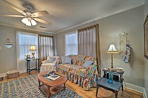 Pet-friendly Brenham Cottage w/ Yard!